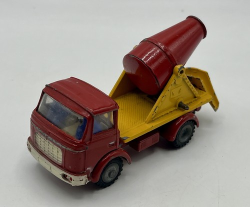 Camion toupie béton berliet - camion,